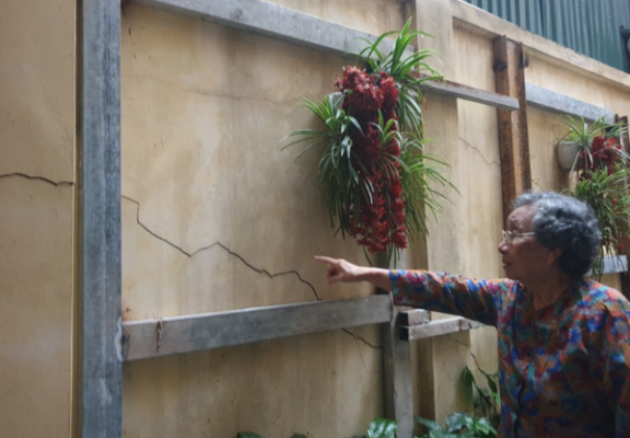 xây nhà làm nứt tường