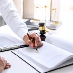 Sai sót thường gặp khi công chứng hợp đồng mua bán tài sản đấu giá duong-day-nong-tu-van-luat-giao-thong-vi-pham-giao-thong-tai-ha-noi