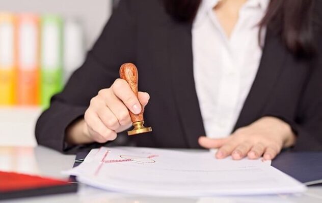 công chứng bản dịch định giá tài sản