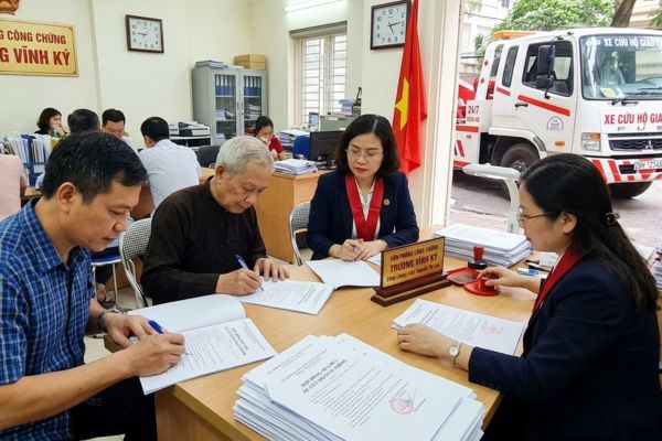 Công chứng hợp đồng mua bán xe cứu hộ