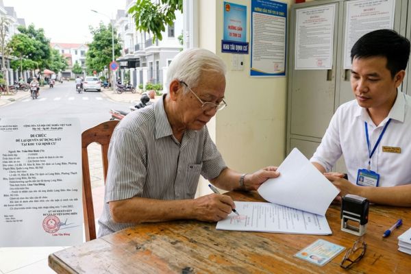 Di chúc để lại quyền sử dụng đất trong khu tái định cư