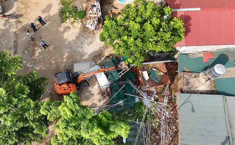 lấn chiếm lối đi chung