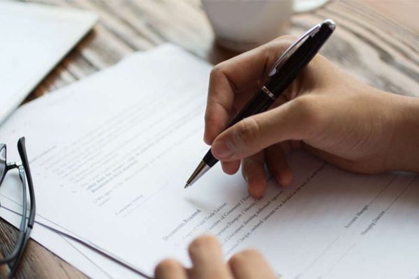 Khi tài sản là căn cứ xác định quyền đối với kiểu dáng công nghiệp