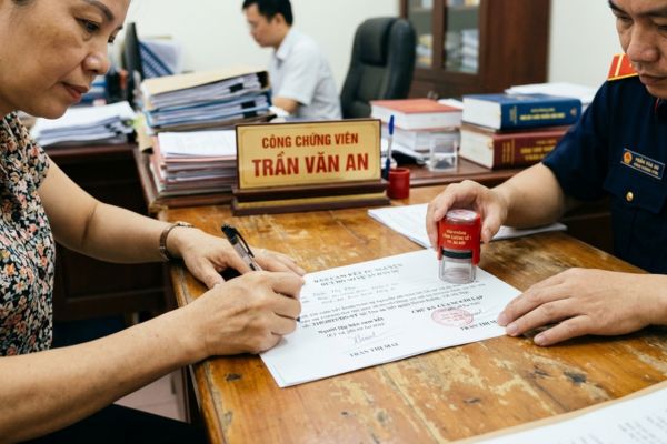 Chứng thực chữ ký trên bản cam kết tự nguyện rút hồ sơ vụ án dân sự