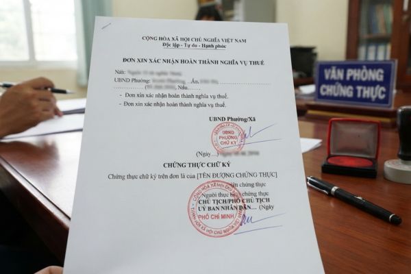 Chứng thực chữ ký trên đơn xin xác nhận hoàn thành nghĩa vụ thuế