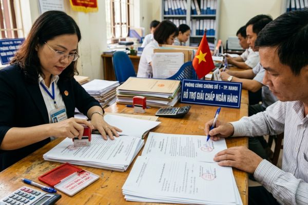 Chứng thực chữ ký trên giấy ủy quyền đi giải quyết thủ tục giải chấp ngân hàng
