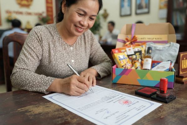 Chứng thực chữ ký trên giấy ủy quyền đi nhận quà biếu nhập khẩu